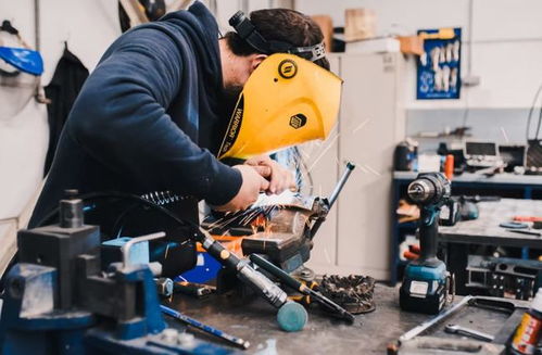 1.8万中介费招工，临时工工资反超正式工 工厂“用工荒”背后，科技中介服务如何破局？